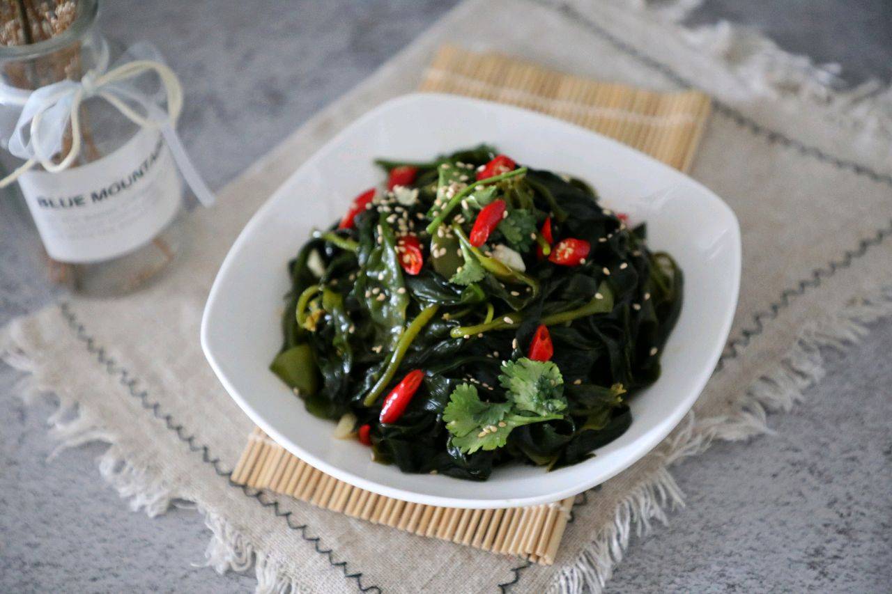 原创家常凉拌裙带菜清爽解腻开胃下饭简单拌一拌味道太赞了