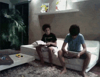 搞笑GIF：老婆你快來，我要給你一個驚喜 搞笑整蠱 第11张