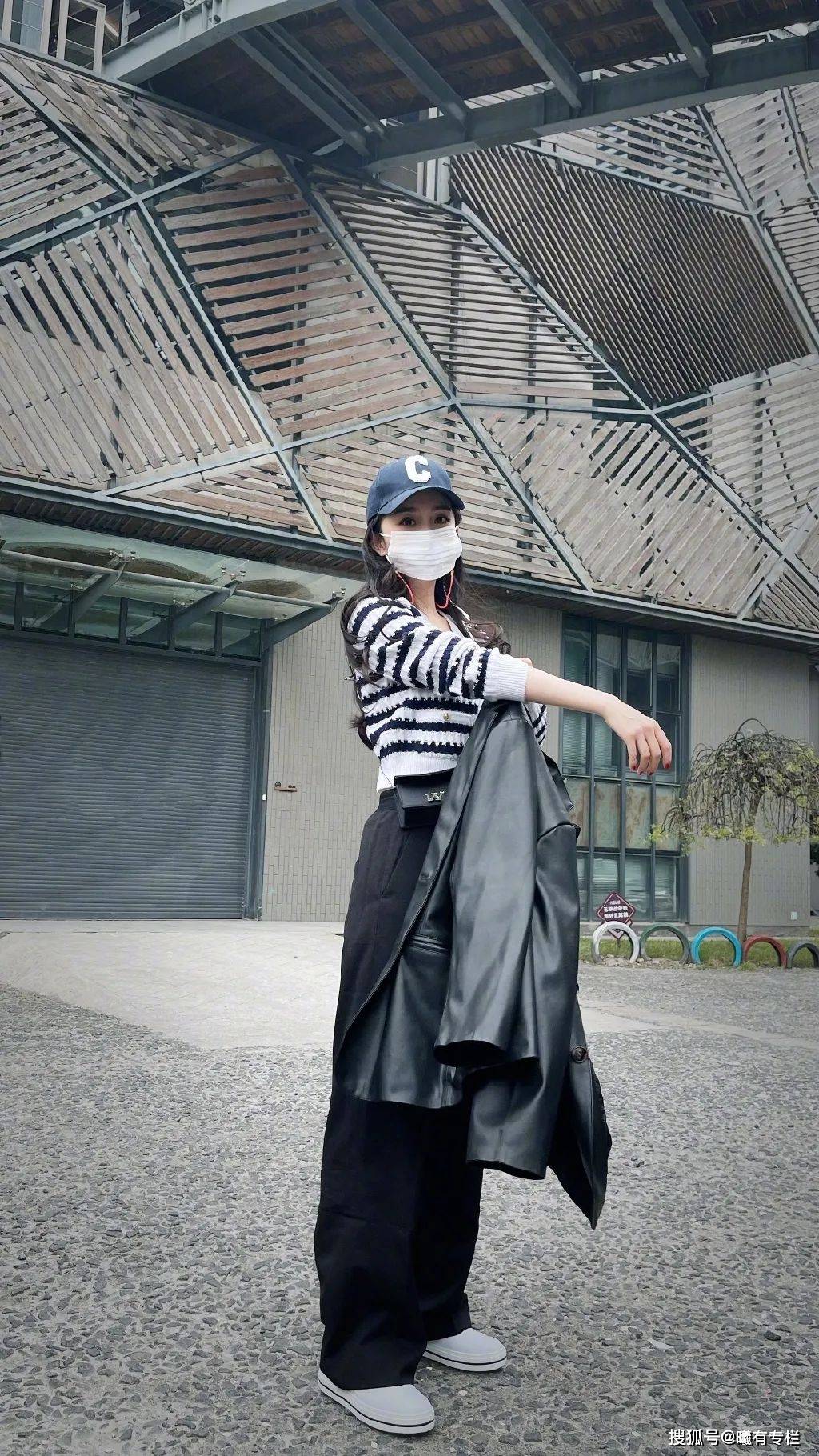 下半身 稳坐内娱街拍女王，杨幂到底赢在哪儿？