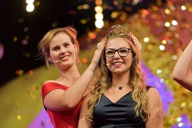 Baden|来自Baden巴登产区的Sina Erdrich加冕第73届德国葡萄酒皇后