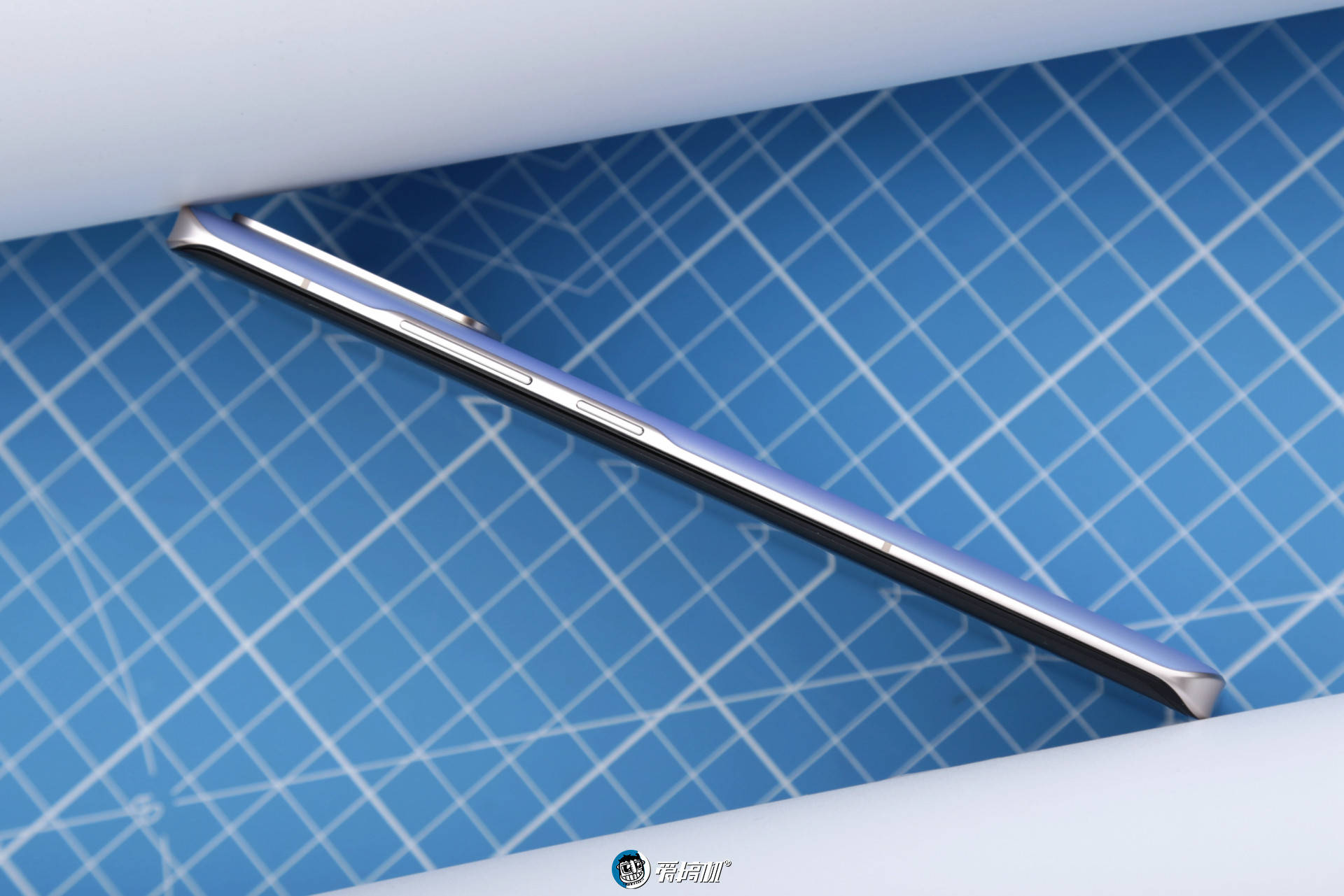 nit|小米Civi评测：我差点就恋爱了