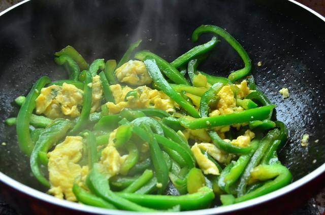 炒什么菜好吃又简单素菜 2b818e0f9a8f4fe788855685dd27d196.jpeg