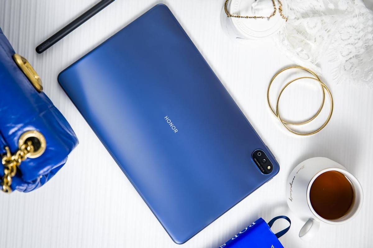 荣耀平板v7体验:2k 家庭影院级影视体验