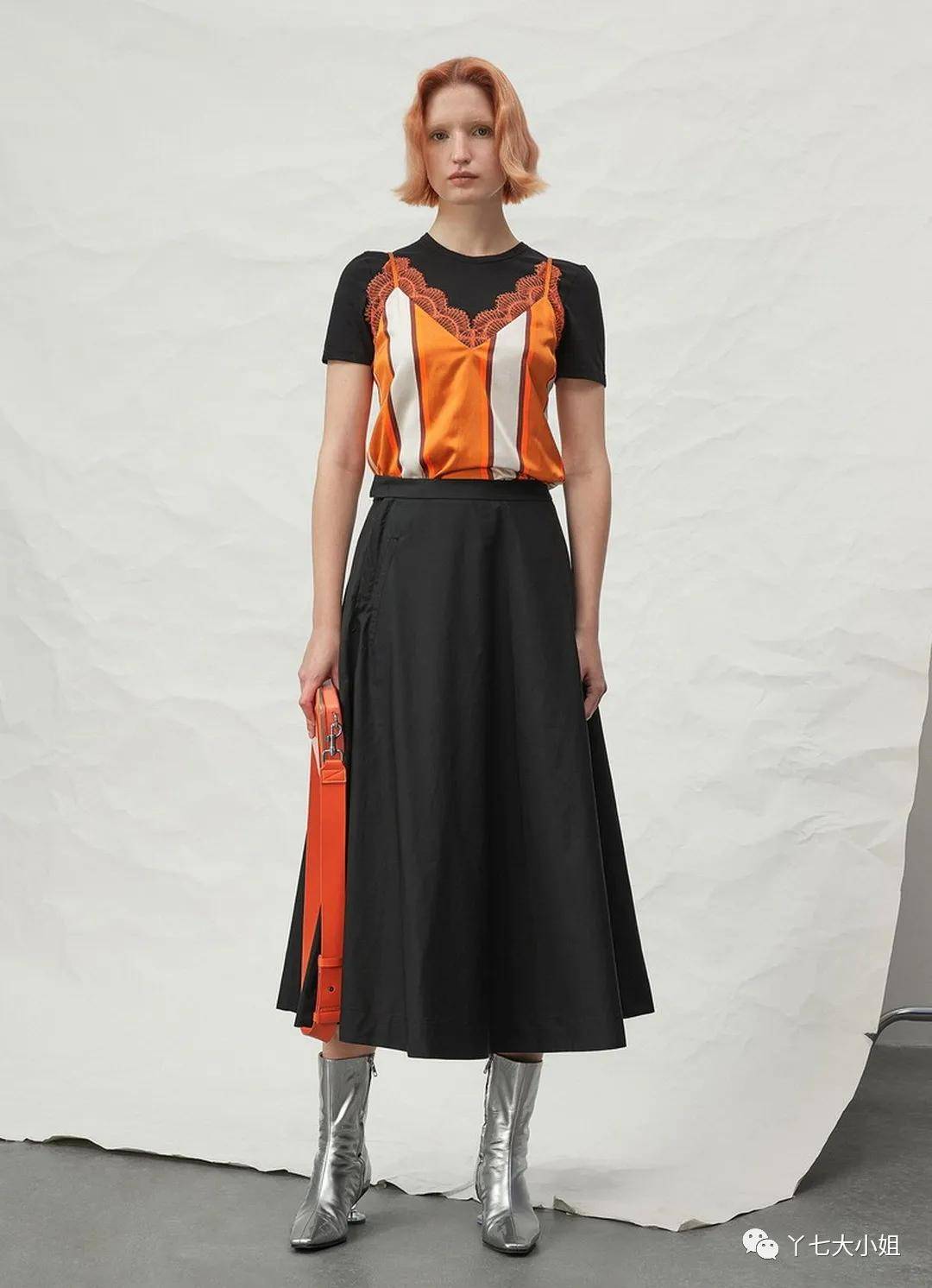 整体 十月份的裙子，这条廓形裙最好穿~