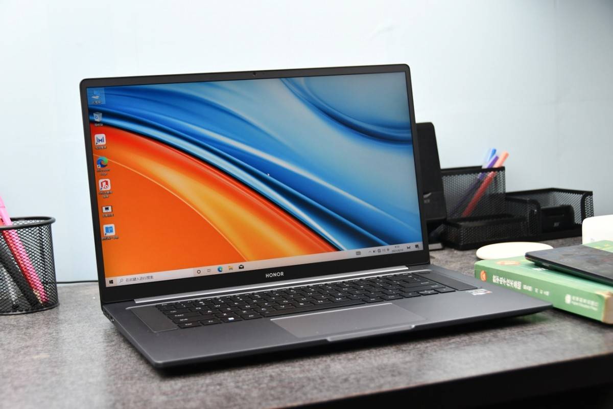 荣耀magicbook 16 Pro明日首销 144hz电竞理想屏 85w满血性能 锐龙