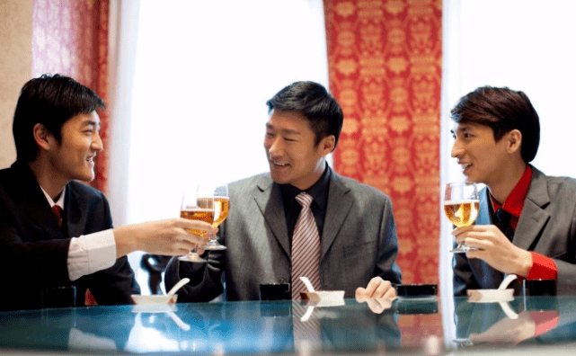 控制|32岁男子昏倒入院，确诊糖尿病，医生：睡前3个异常是“警报”