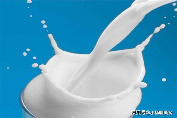 类人|常喝牛奶好处多,不过千万别乱喝,这4类人喝牛奶时,要选对类型
