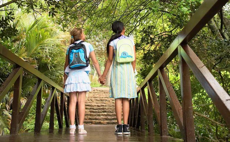 心身|孩子说想帮助有抑郁症的同伴，我们能不能鼓励？如何引导？