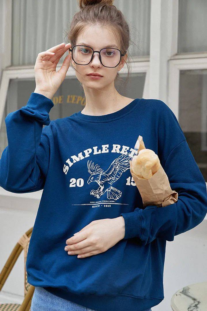 经典 卫衣+阔腿裤，今秋最舒适时髦的搭配！