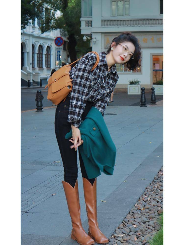 状态 秋季，牛仔裤的穿搭指南，学会这9套穿搭技巧，让你高级又优雅