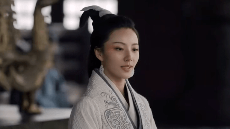 因为|曾是王思聪绯闻女友,在新剧里演邬君梅的女儿,角色比蓝盈莹讨喜!