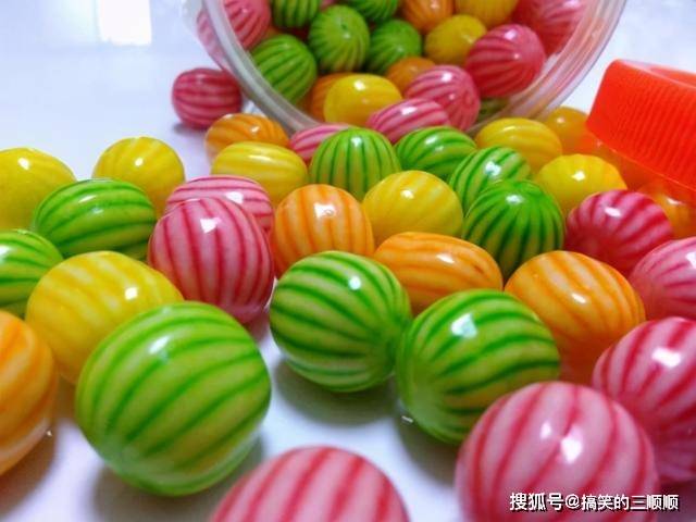 泡泡糖|这4种暴露年龄的小零食,吃过2种的人证明你老了,别不相信