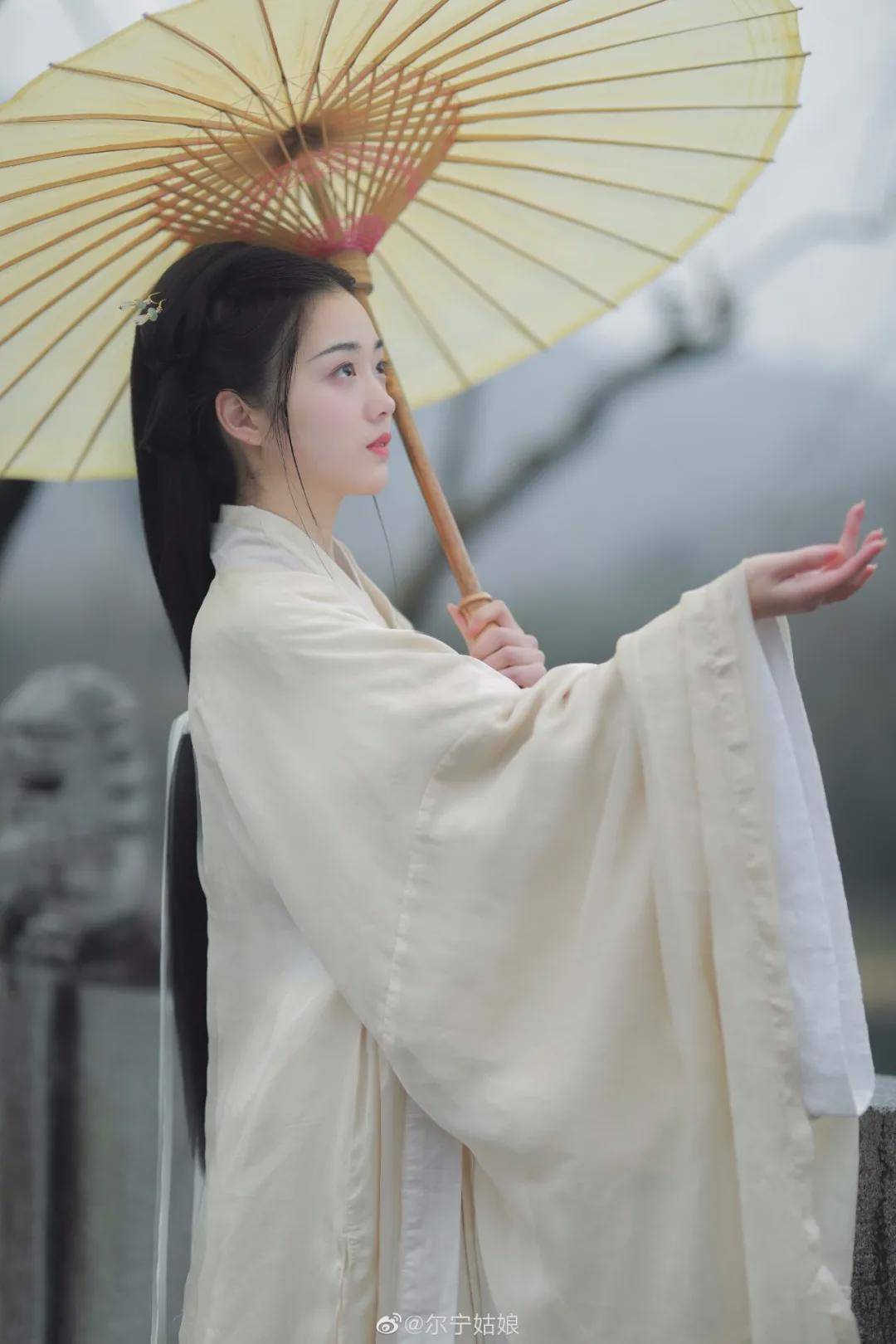 仙女 汉服小仙女:我历山河而来,江南又梦烟雨