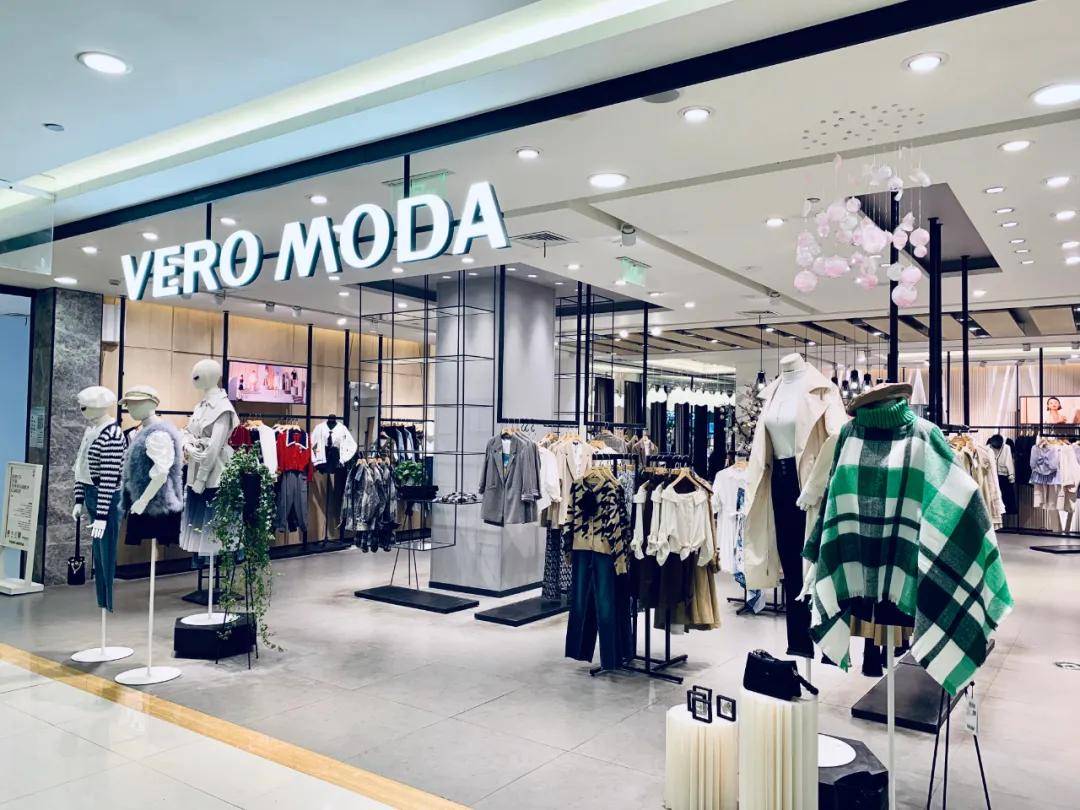 嵊州开元广场焕新绽放!从"换新"到"焕新",看开元商管如何唤醒老城活力