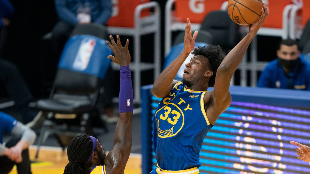 另一方面,勇士新星詹姆斯-怀斯曼在接受采访时谈及科比对自己的启发