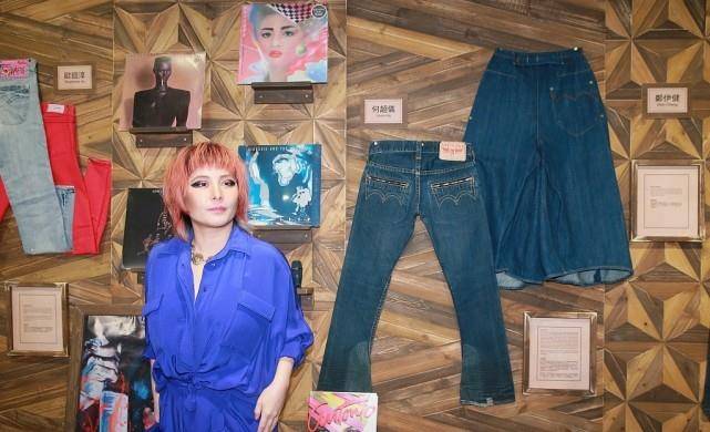 何超仪 赌王女儿还有这么叛逆的？何超仪穿着奇装异服，造型看着真独特