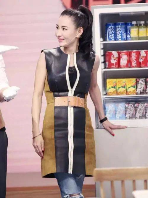 刘亦菲人美就乱来？驴蹄鞋、豹纹裤、彩虹裤袜，这些女星的衣品让人沉默
