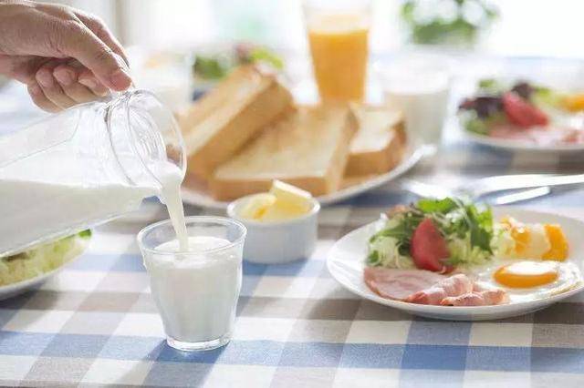 食品|?生活中，养护胃部，坚持做好4件事