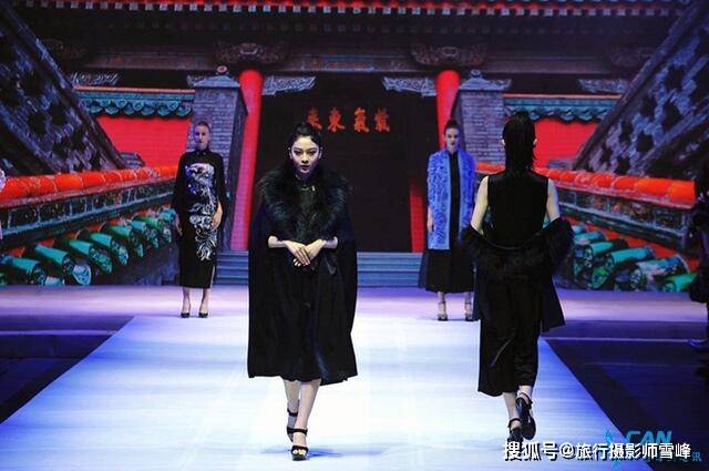 艺术 诗意的旗袍 诗意的女人(高清组图)