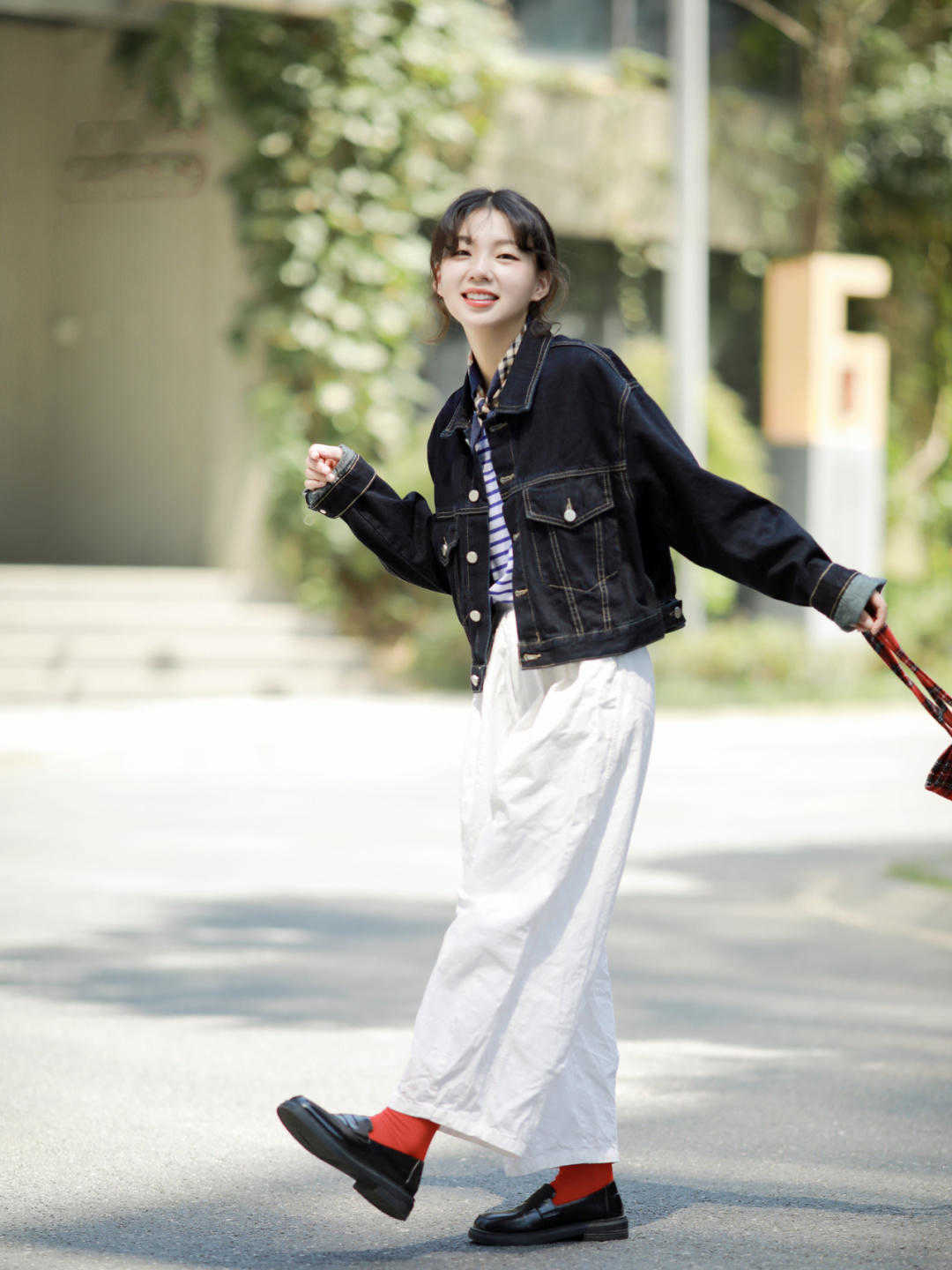 休闲风 牛仔外套怎么穿不撞衫?来学这4种搭配公式照着穿,美翻整个秋天