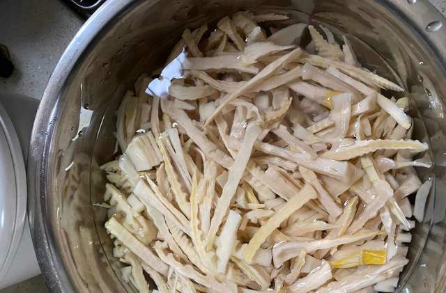 干菜|入秋后，萝卜莲藕都不如它！滋阴润肺，健脾养胃，尤其脂肪高的人要经常吃