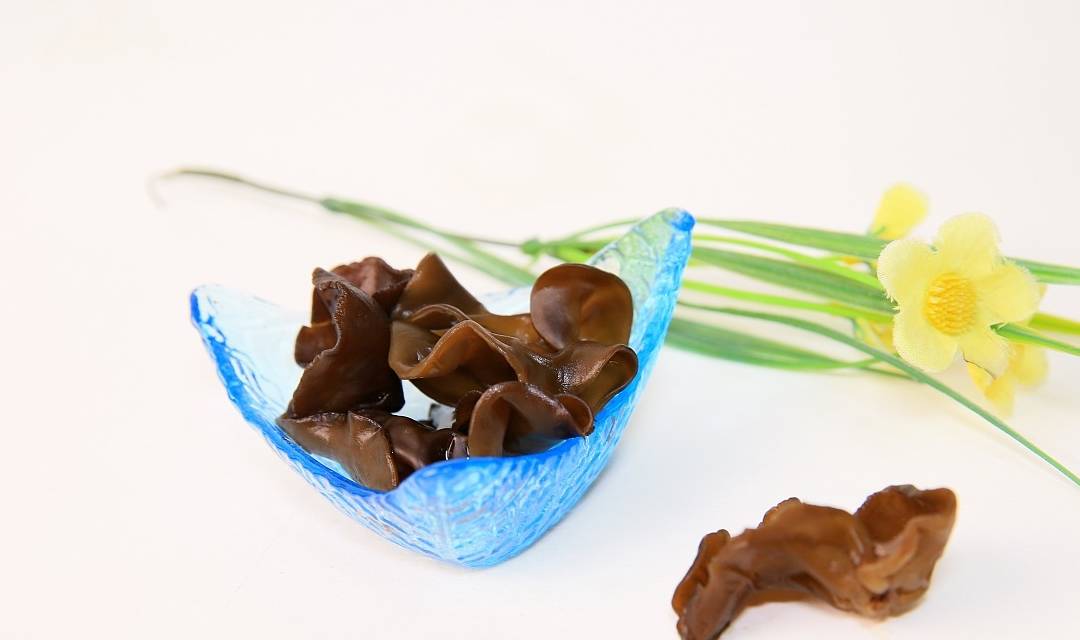 并发症|身上若2处“发痒”，说明血糖早已超过“安全线”，希望你都没有