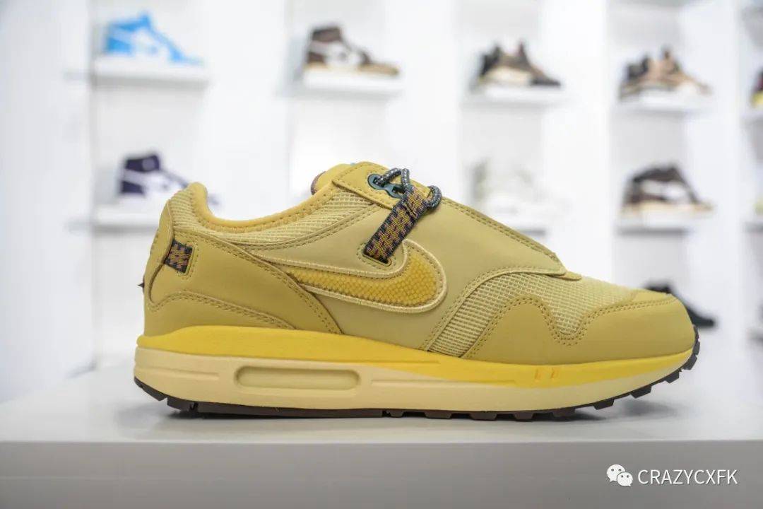 鞋舌 耐克柠檬黄倒钩 Travis Scott x Nike Air Max 1 Cactus Jack 联名运动鞋