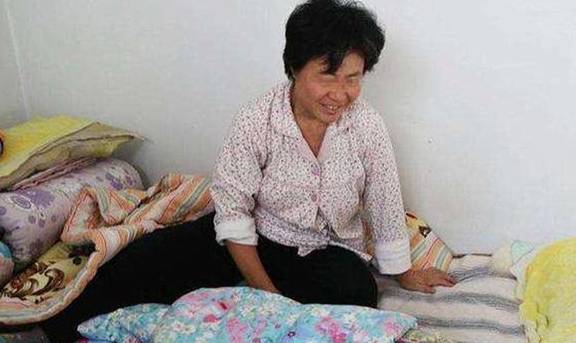 网友|“父母去世,姐姐不管我”,二胎弟弟吐槽,网友:父母无知惹的祸