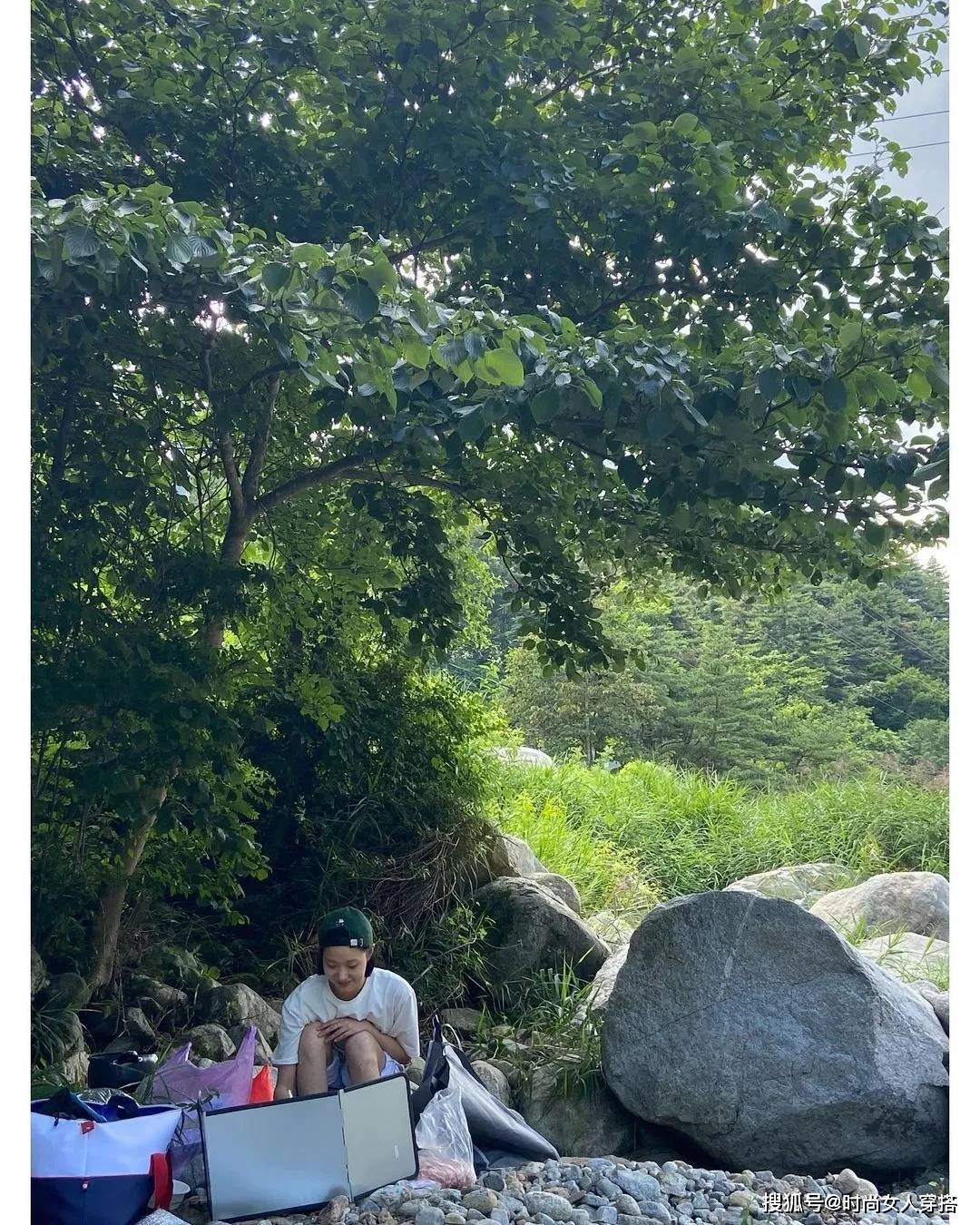 Chanel 遭男友劈腿再遇真爱，换100+时髦Look！30岁的她，靠什么俘获男神？