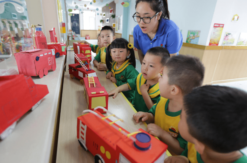 我国|幼儿园现“招生荒”，备受瞩目的公办幼儿园，为何如今无人问津？