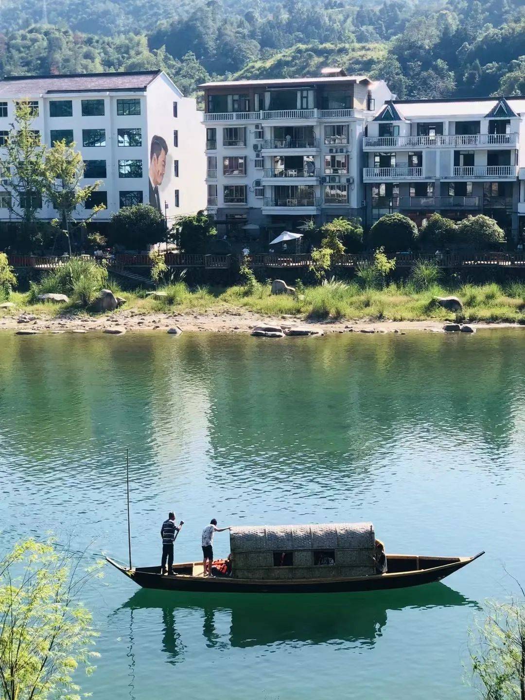 国庆绝了！浙江人如何称霸国庆朋友圈？都是套路→