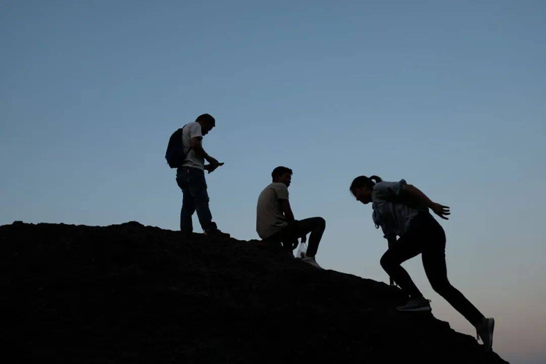 国庆绝了！浙江人如何称霸国庆朋友圈？都是套路→