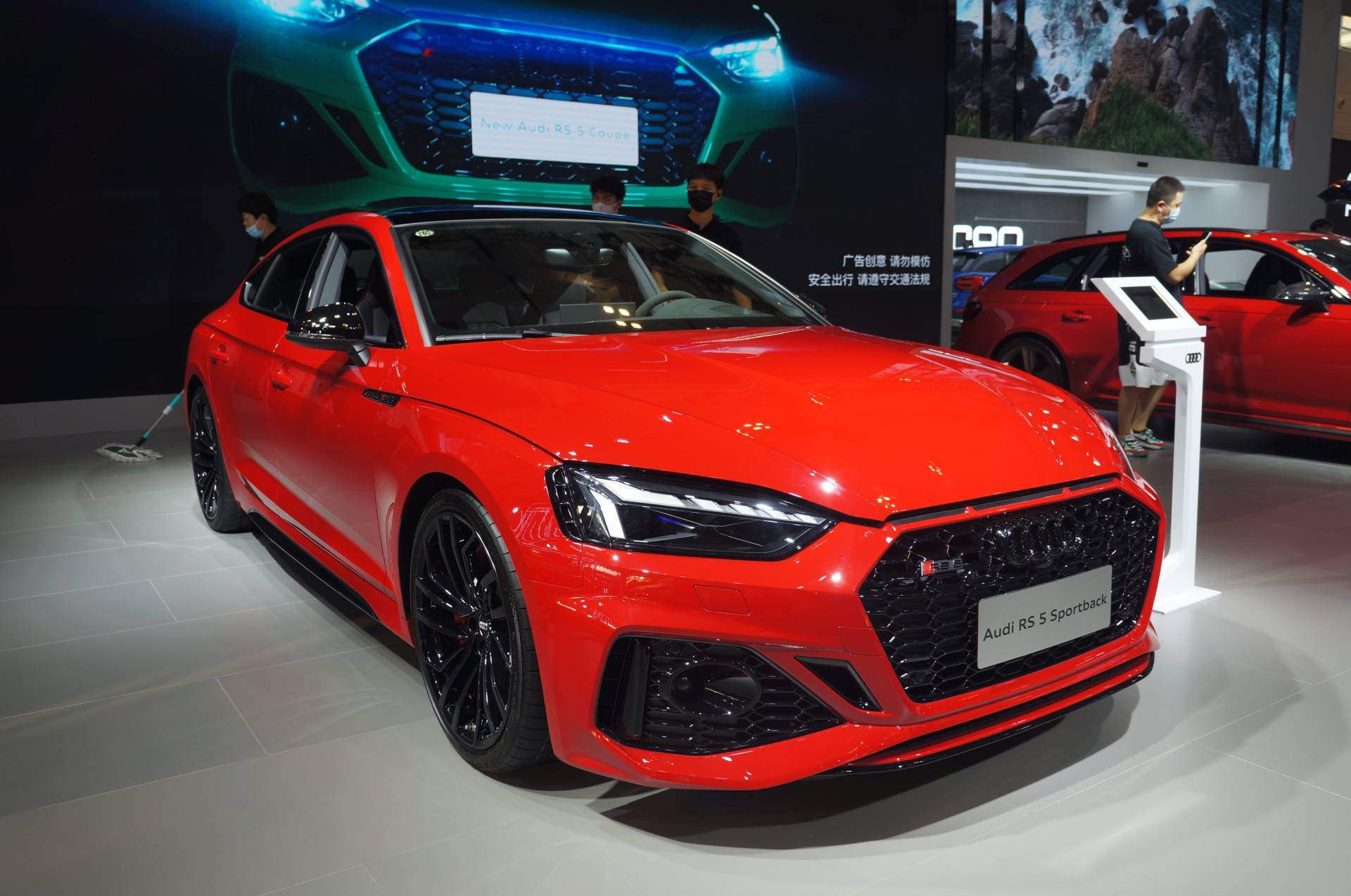 奥迪rs 5 sportback:绝无低调,暴力性能黑科技,5门5座掀背轿跑