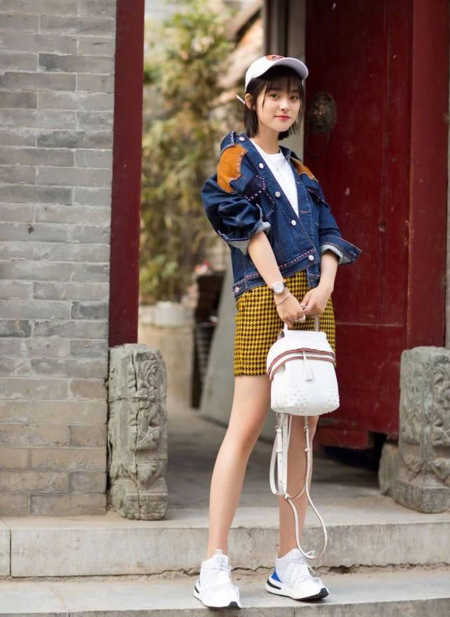 贝雷帽 拯救秋季大风天，你需要一款时髦帽子，曾之乔沈月都在用它凹造型