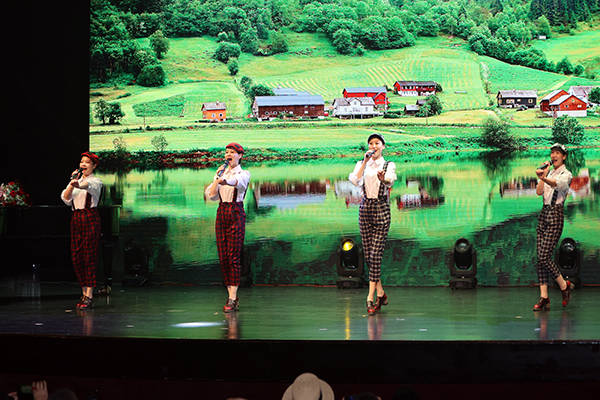 观众|我爱你中国 海之花·潘幽燕音乐会 获得圆满成功