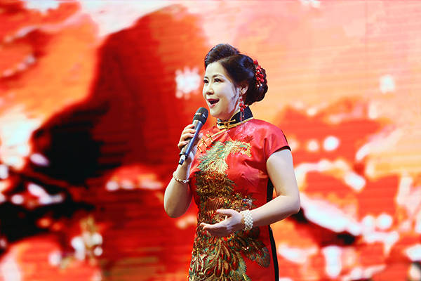 观众|我爱你中国 海之花·潘幽燕音乐会 获得圆满成功