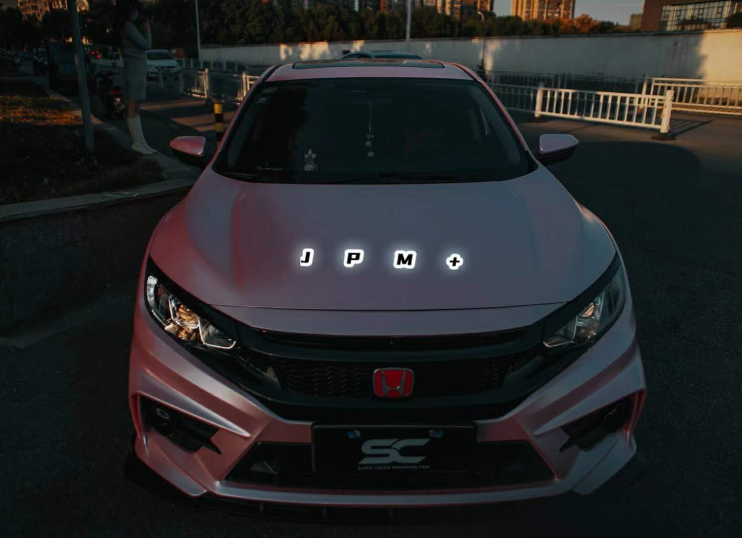 本田思域sc改色膜电光樱花粉