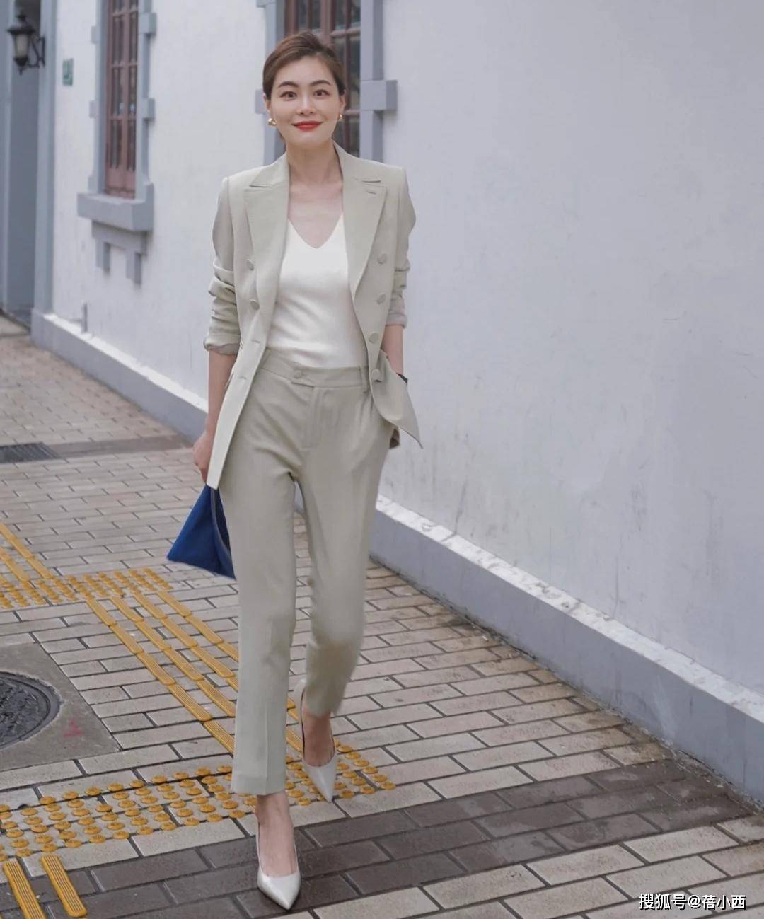 整体 时髦精今秋穿的外套不再是开衫,而是西装,简约高级又显气质