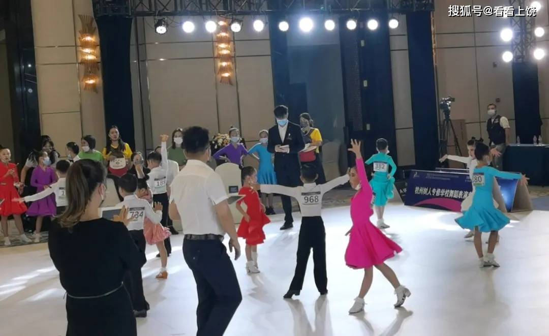 2021黑池舞蹈节杭州锦标赛暨华之舞第八届全国青少年舞蹈锦标赛获佳绩