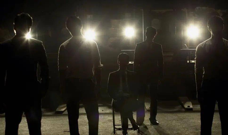 新世界|比起32万人打出8.9的《新世界》，《鱿鱼游戏》还是差一点