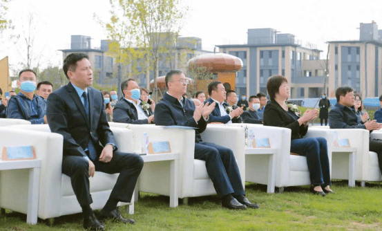 副县长牛义军,县委常委,县委办公室主任米国良,县人大副主任王玉成