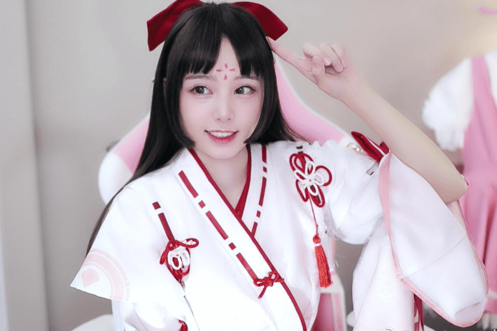 原创火线妹公主切造型曝光,秒变萌娘子!ks主播小雪也忍不住称赞