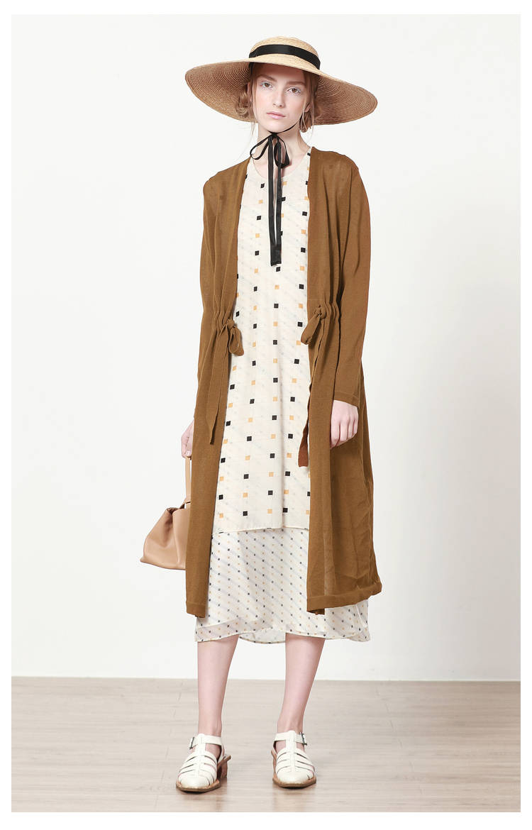 好身材 秋季裙装怎么穿才时髦又好看？试试这三种搭配方式，轻松美成焦点