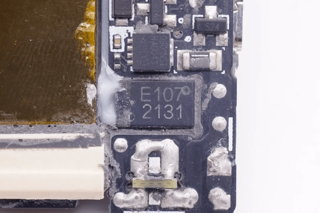 b2746b19b47242de89b11ebf7b3058bd.png