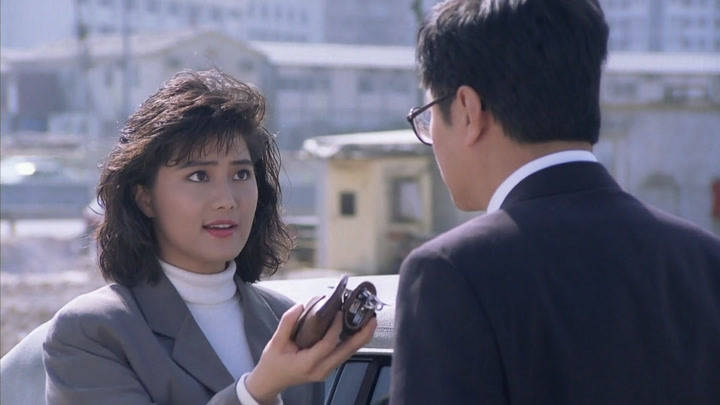 嫁人,《皇家师姐》的续集拍摄就搁浅了,公司当然不愿意放弃这个大ip