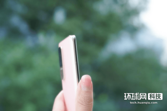 绒毛|Xiaomi Civi 开箱图赏：兼顾轻薄与颜值 美颜效果名副其实