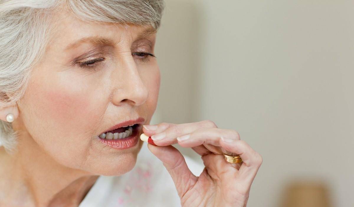 副作用|天天都吃二甲双胍，但是血糖一直没达标？您的药量可能没吃对