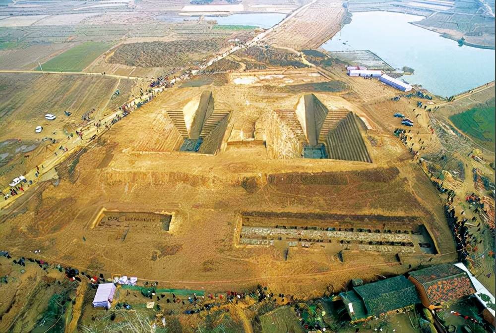 图片与内容无关,请勿对号入座)九连墩战国楚墓群是湖北省内,乃至全国