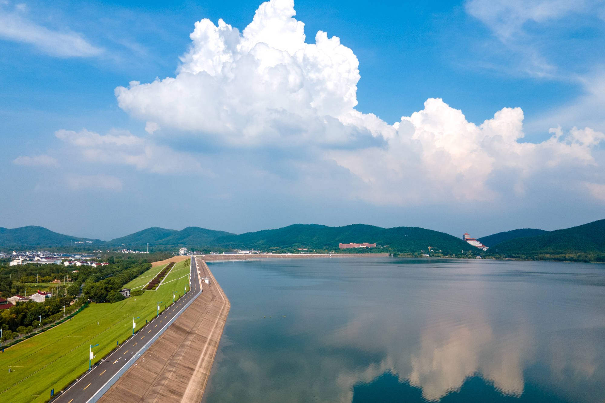 寺院|宜兴私藏的小众秘境，宛若“天空之镜”，门票免费却没有游客