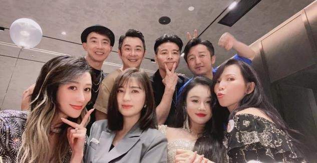 蔡少芬 冉莹颖高调庆生,港圈明星大集合,郑恺夫妇罕露面苗苗打扮最朴素